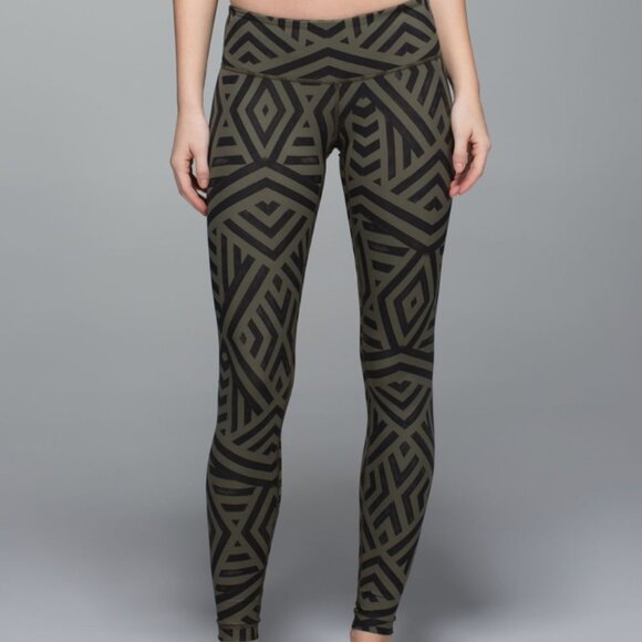 Lululemon full-length leggings, size 4 - Picture 1 of 3